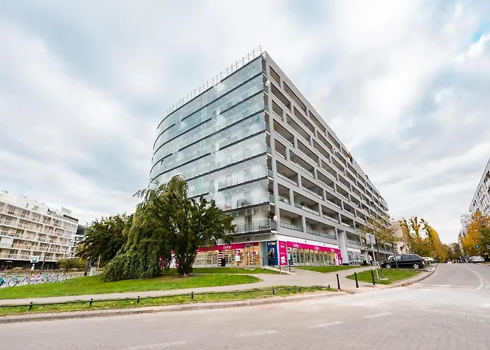 Wola Sunshine Free Parking