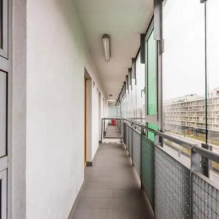 Апартаменты Wola Sunshine Free Parking